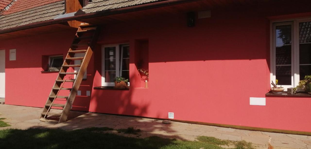 Keramicky A Vytvarny Atelier Konesin المظهر الخارجي الصورة